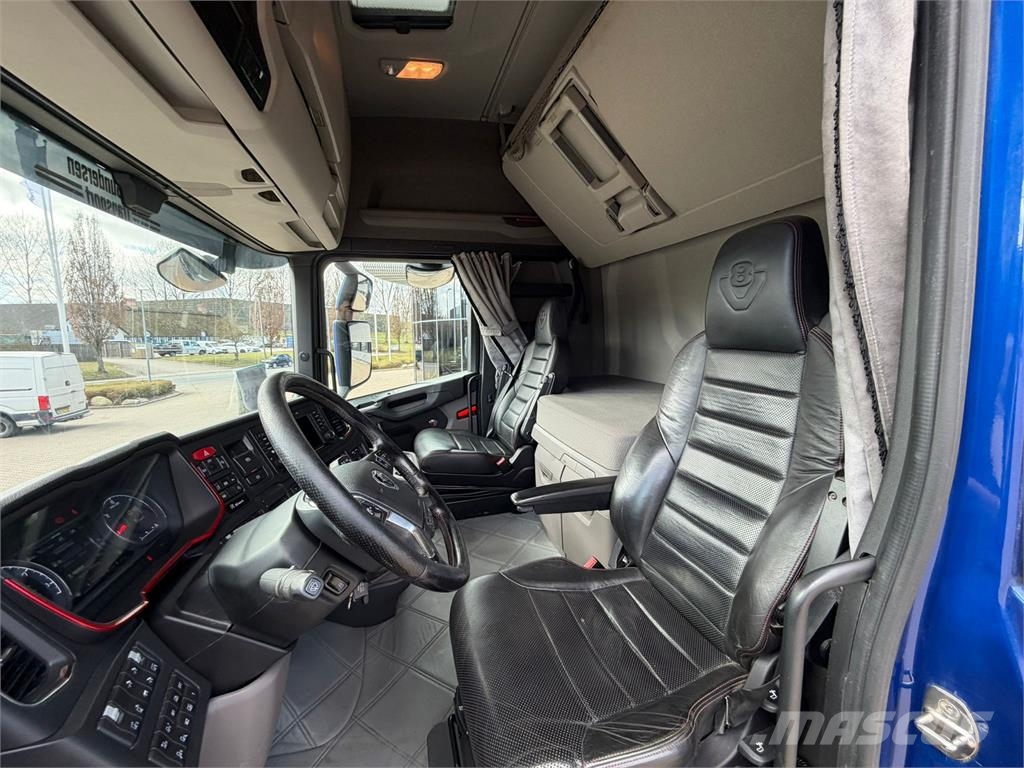 Scania S730 V8 6x4 Hydraulik Nyergesvontatók