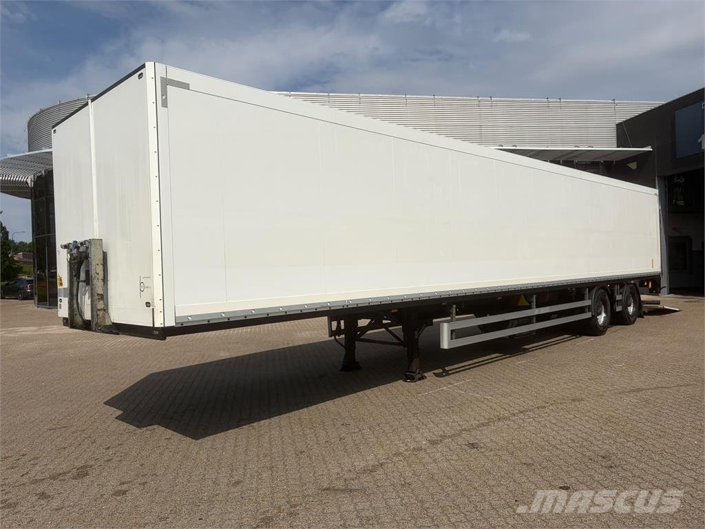 Schmitz BP Trailer 2 akslet City Opleggers met meesturende achterwielen