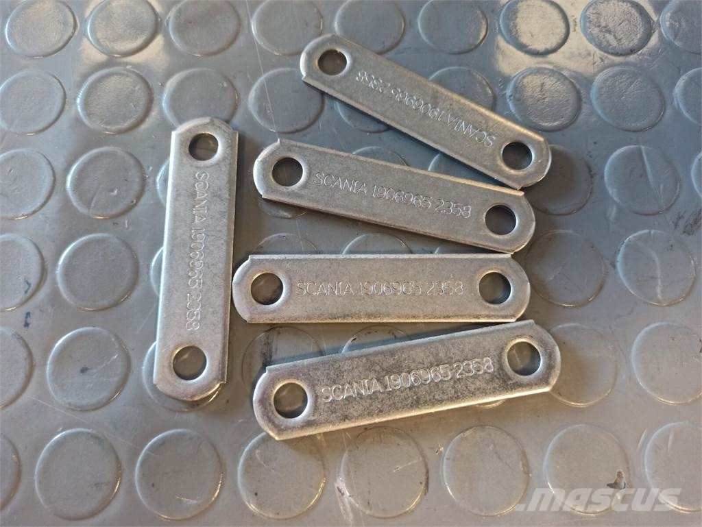 Scania BRACKET 1906965 发动机