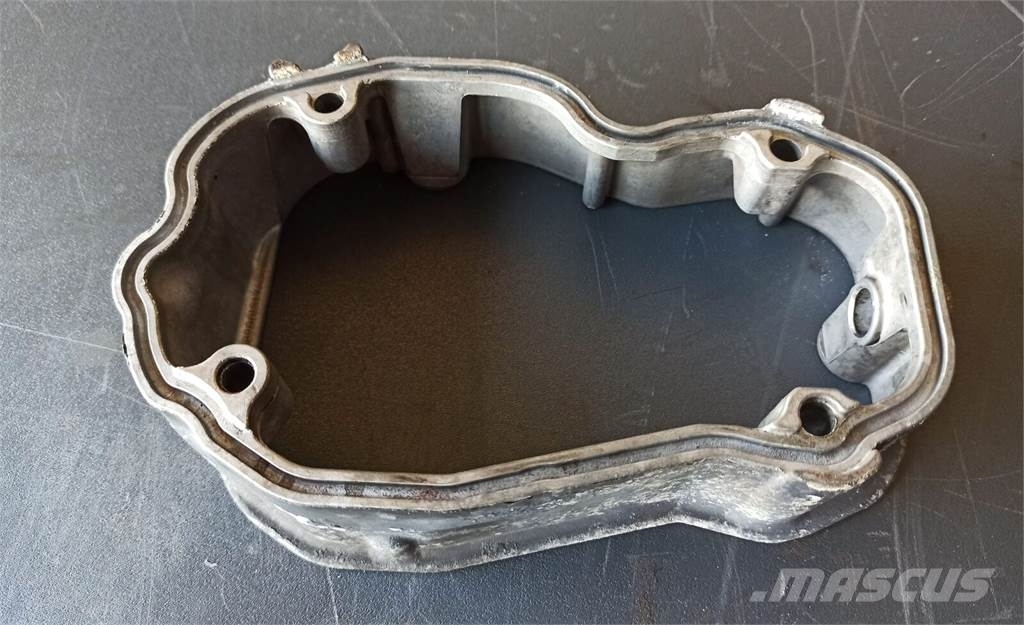 Scania ROCKER COVER 1779107, 1880754 发动机