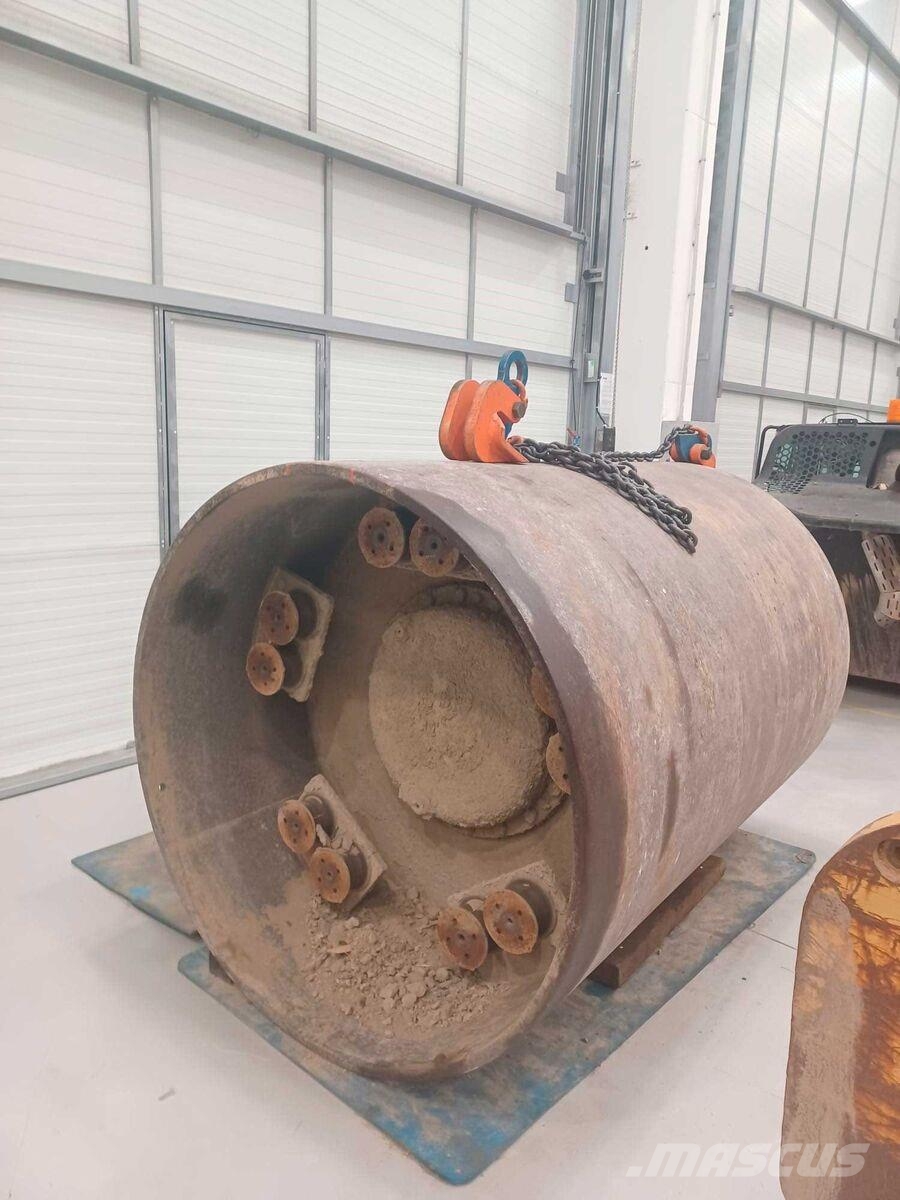 CAT CS-583E لوادر بعجل
