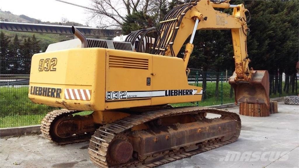 Liebherr R932LI Bageri guseničari