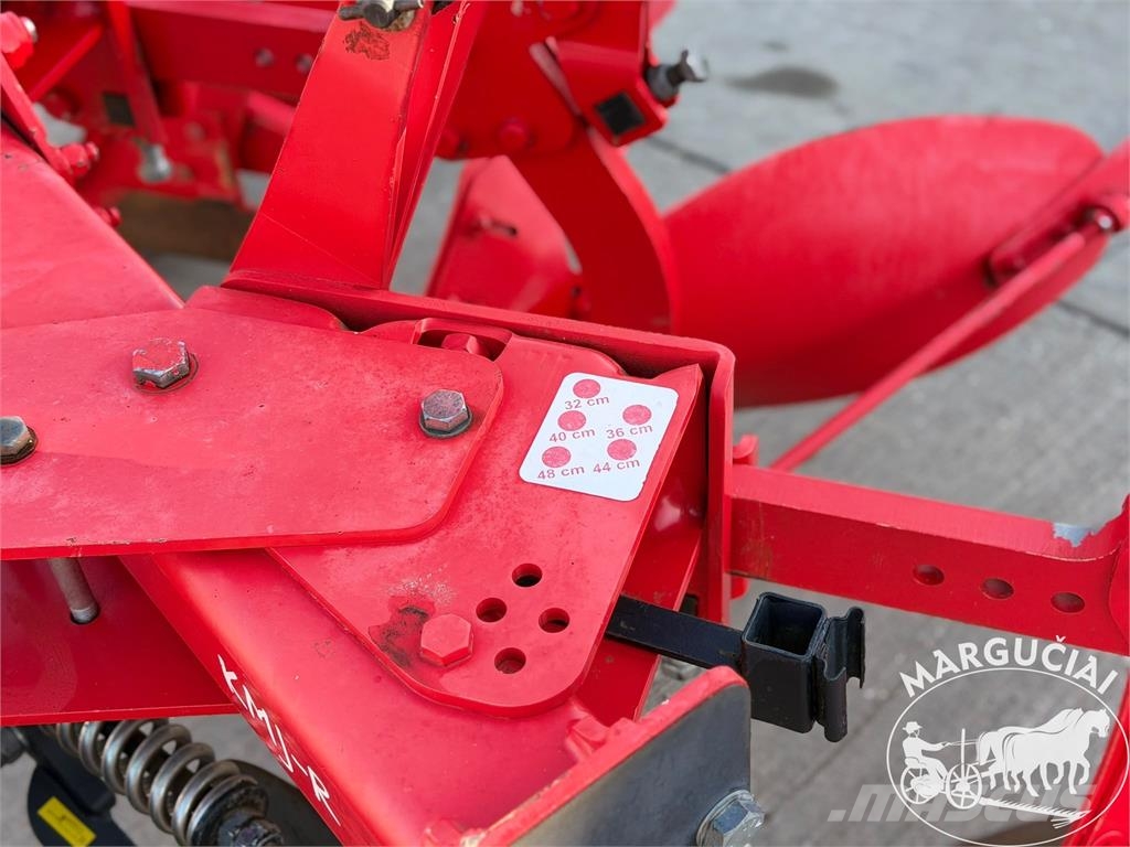 Akpil KMJ-R, 3 korpusų Arados fijos suspendidos