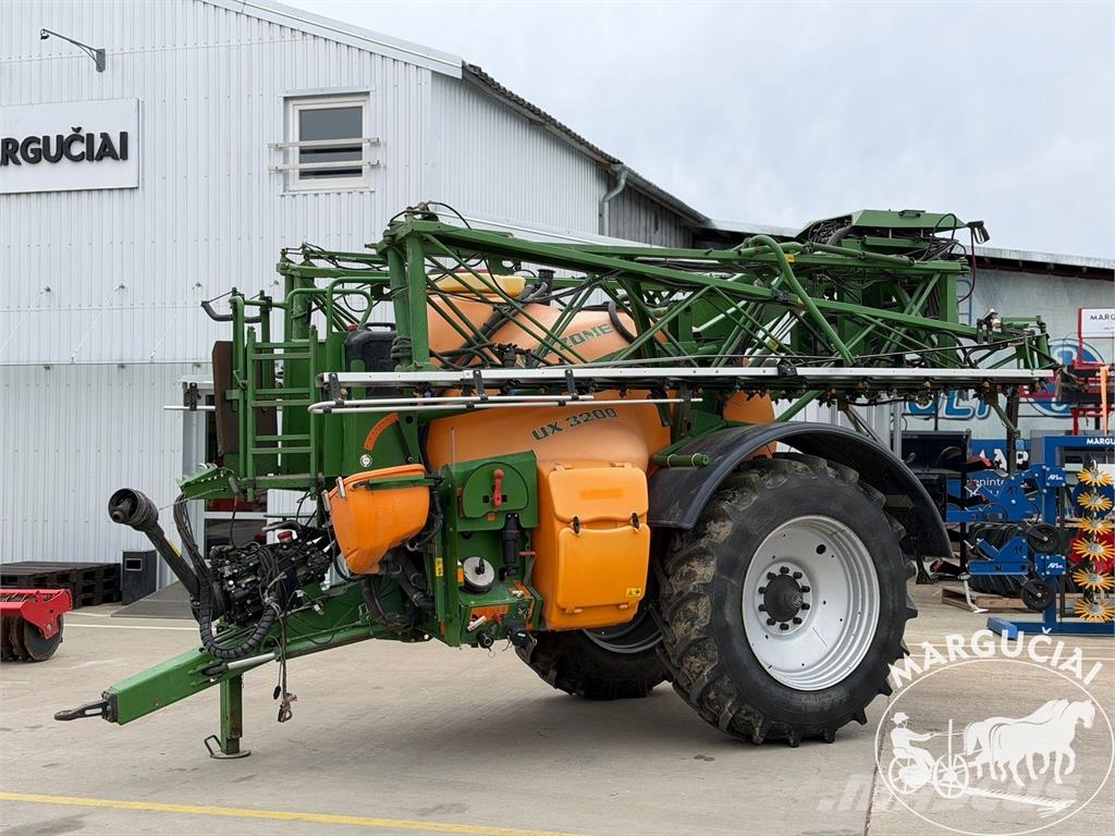 Amazone UX 3200, 3200 ltr, 28 m الرشاشات