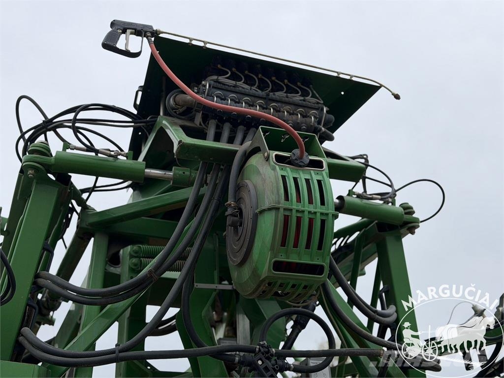 Amazone UX 3200, 3200 ltr, 28 m الرشاشات