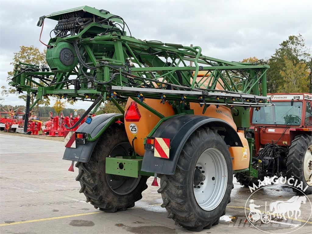 Amazone UX 3200, 3200 ltr, 28 m Prikabinami purkštuvai