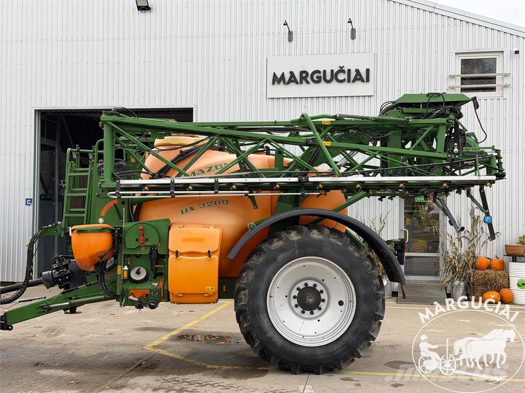 Amazone UX 3200, 3200 ltr, 28 m Prikabinami purkštuvai
