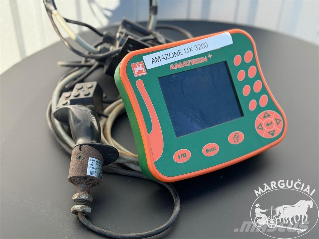 Amazone UX 3200 Special, 3200 ltr, 24 m الرشاشات