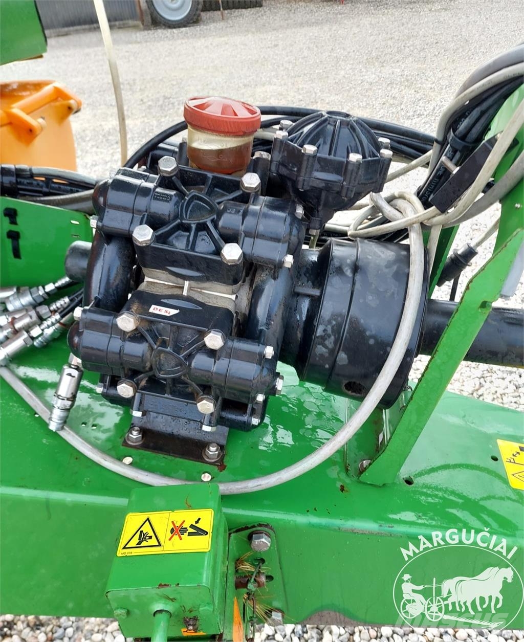 Amazone UX 4200 Special, 4200 ltr, 24 m Причіпні обприскувачі