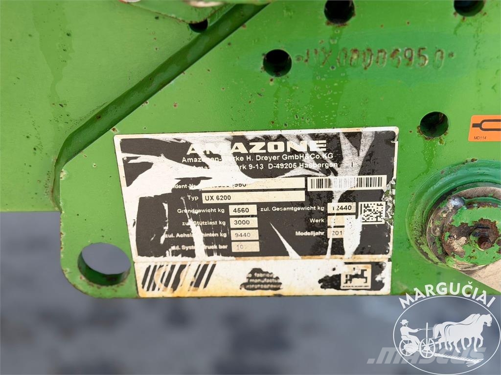 Amazone UX 6200, 6200 ltr, 28 - 30 m الرشاشات