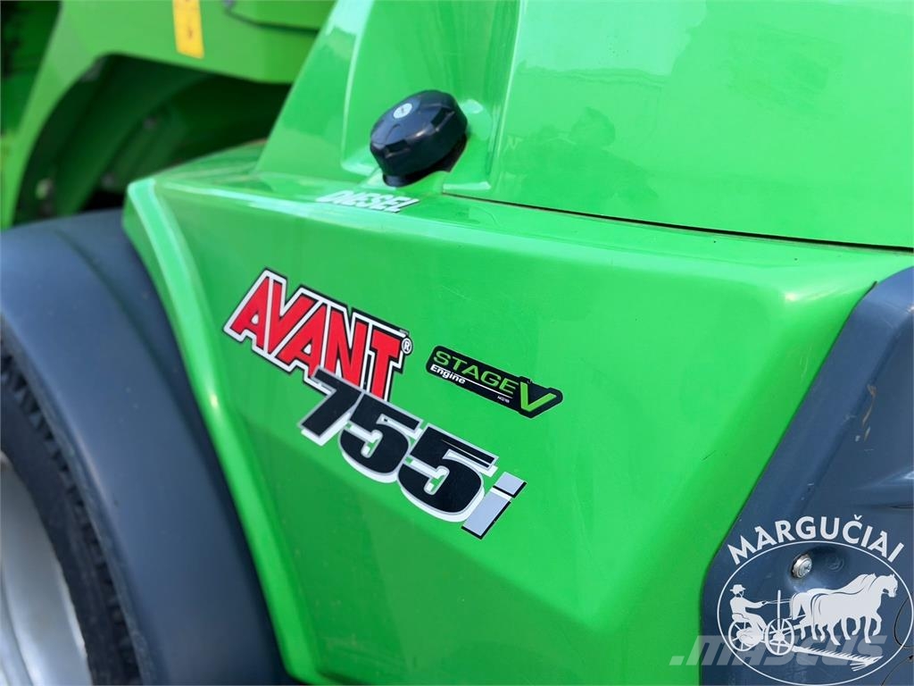 Avant 755i, 57 AG Kompakts pacēlājs ar rotējošu strēli