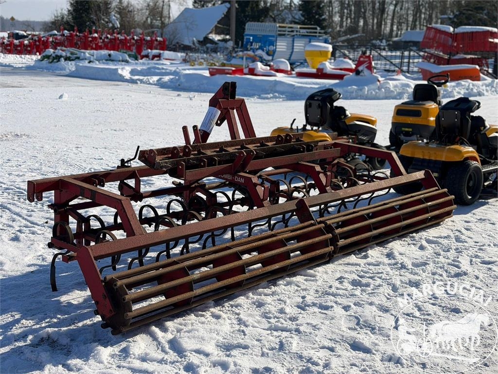 Doublet-Record 4 m Kultivatoriai