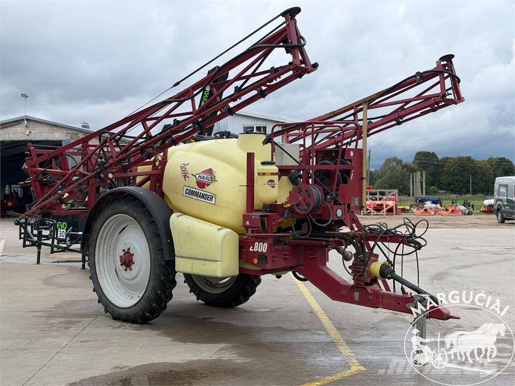 Hardi Commander, 2800 ltr, 24 m الرشاشات