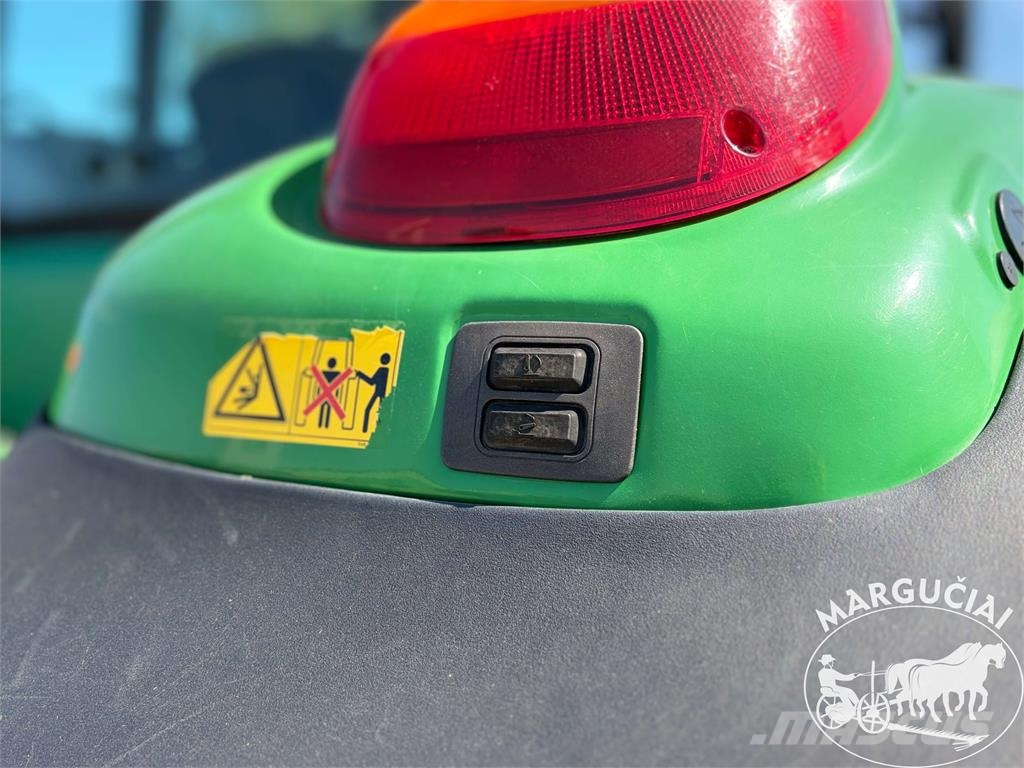 John Deere 6420, 110 AG الجرارات