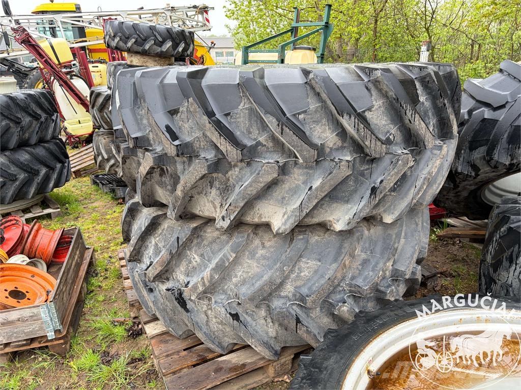 John Deere Ratų komplektas traktoriui Ελαστικά και ζάντες