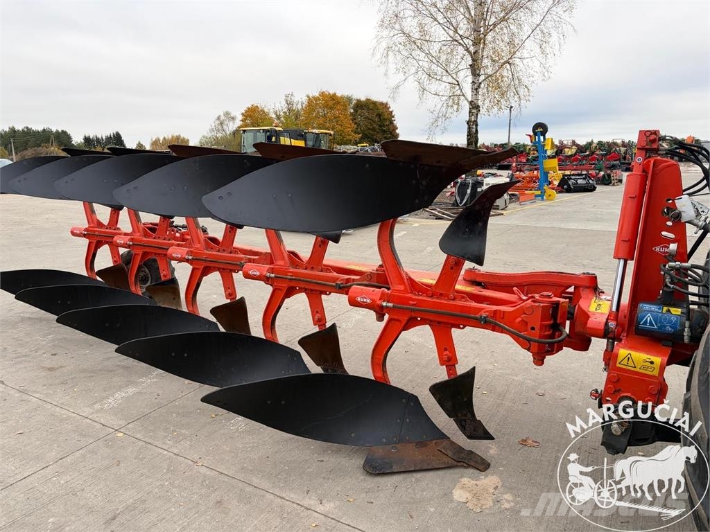 Kuhn Vari-Master 153, 5x5 korpusų Wendepflüge