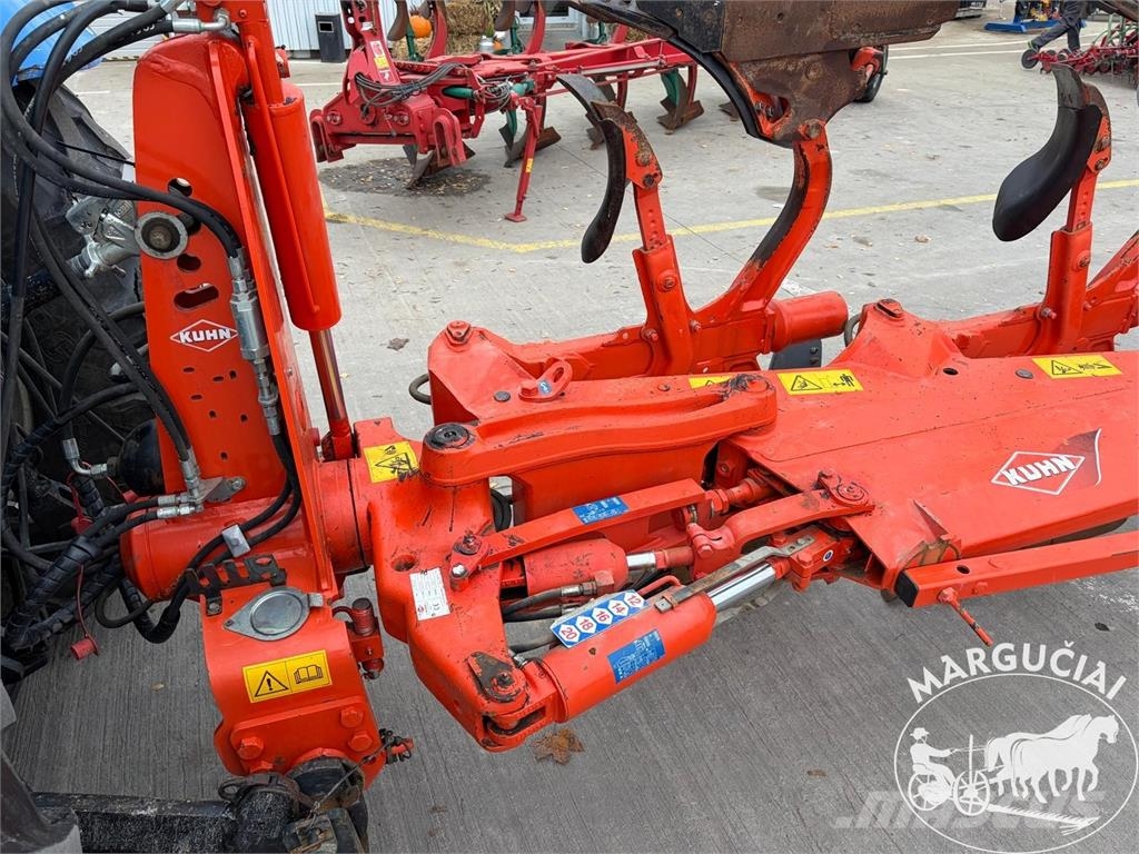 Kuhn Vari-Master 153, 5x5 korpusų Wendepflüge