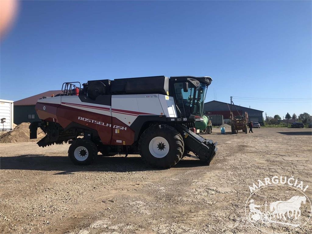 Rostselmash RSM 161, 7 m Mietitrebbiatrici