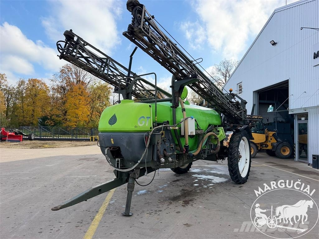 Tecnoma 4000 ltr, 28 m الرشاشات