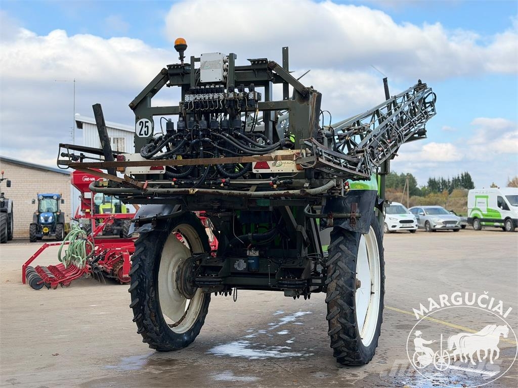 Tecnoma 4000 ltr, 28 m الرشاشات