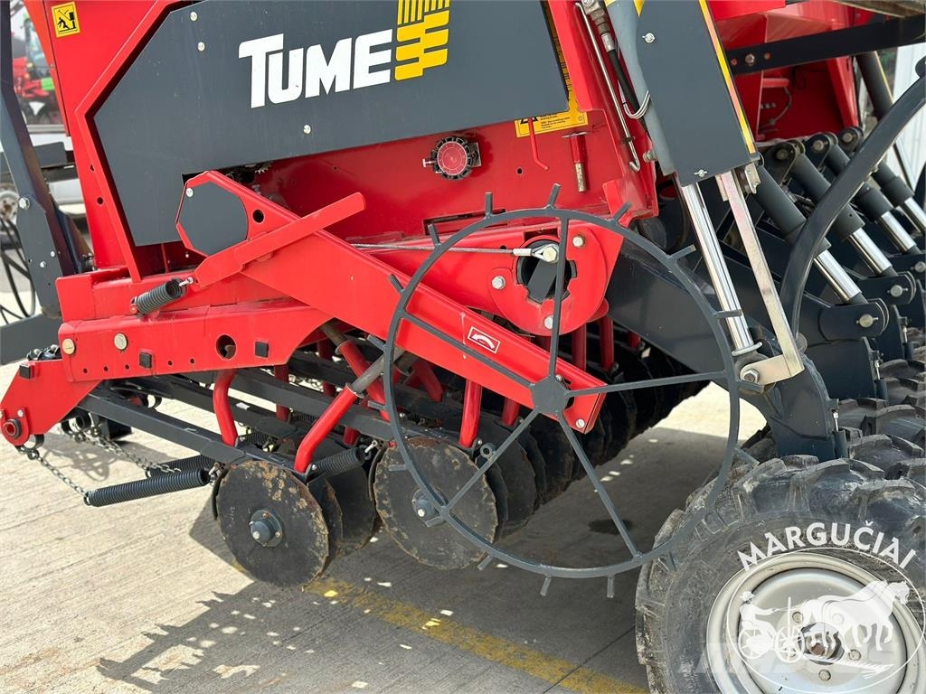 Tume Titan 3000, 3 m. Präzisionssaatmaschinen