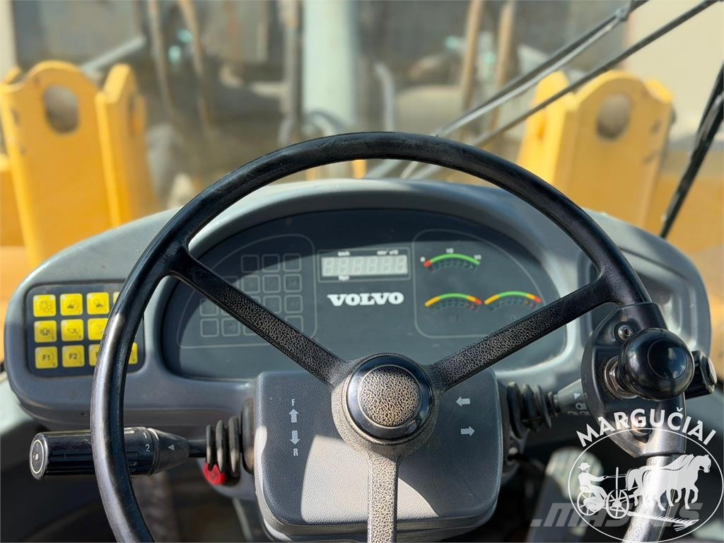 Volvo L30B, 57 AG Front loaders and diggers