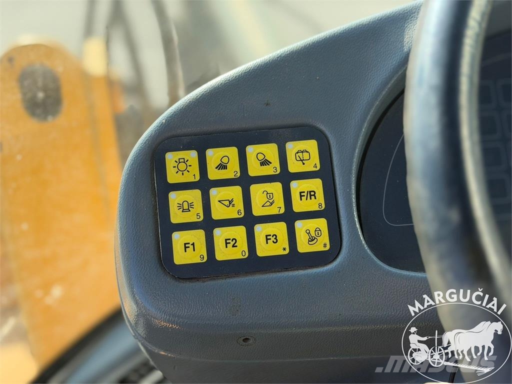 Volvo L30B, 57 AG Front loaders and diggers