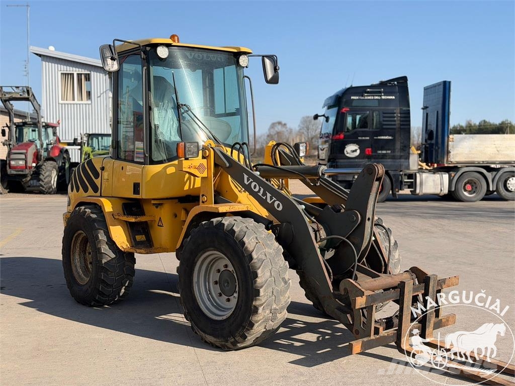 Volvo L30B, 57 AG Front loaders and diggers