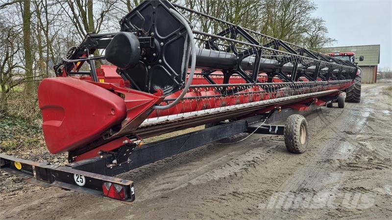 Case IH Axial Flow 9240 Inkl. 41 fod 3050 skærebord 联合收割机