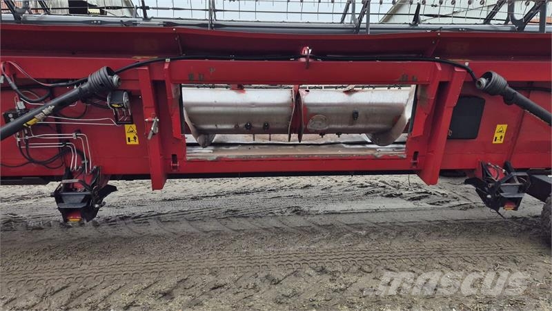 Case IH Axial Flow 9240 Inkl. 41 fod 3050 skærebord 联合收割机