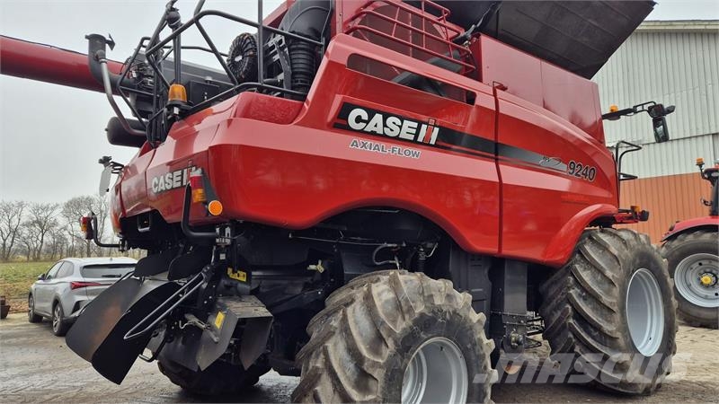 Case IH Axial Flow 9240 Inkl. 41 fod 3050 skærebord 联合收割机