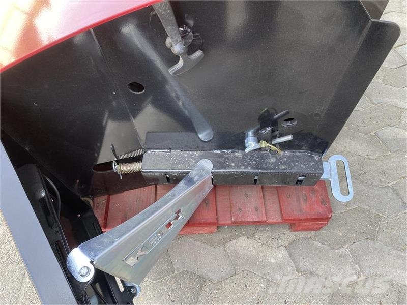 Case IH Frontvægtklods 1000 kg med side bumper Etupainot