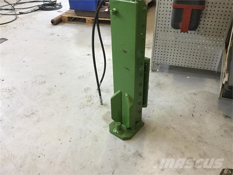 Krone Big X 630 Hitch BEMÆRK lang model Šieno ir pašarų ruošimo mašinų priedai