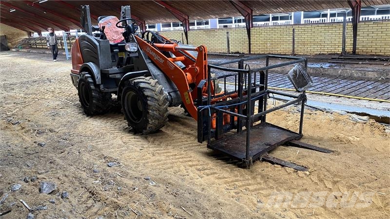 Weycor AR 380 لوادر صغيرة