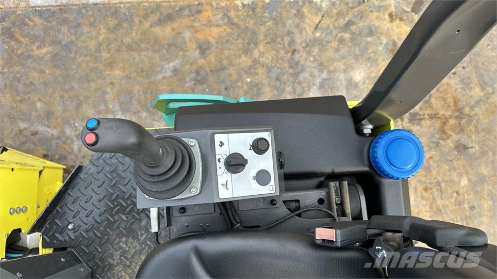 Ammann ARX 23-2 土壤壓實機