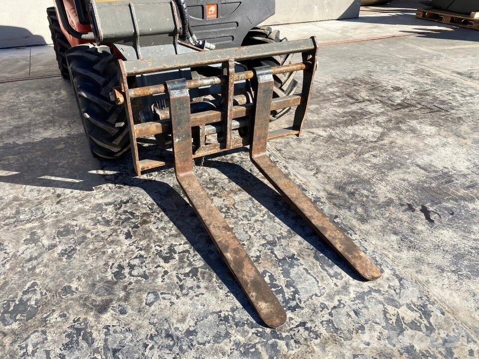 Ausa T144 مناولات متداخلة