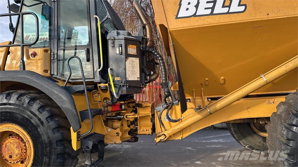 Bell B25E 6x6 Vehículos compactos de volteo