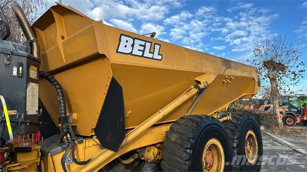Bell B25E 6x6 Vehículos compactos de volteo