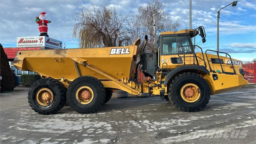 Bell B25E 6x6 Vehículos compactos de volteo