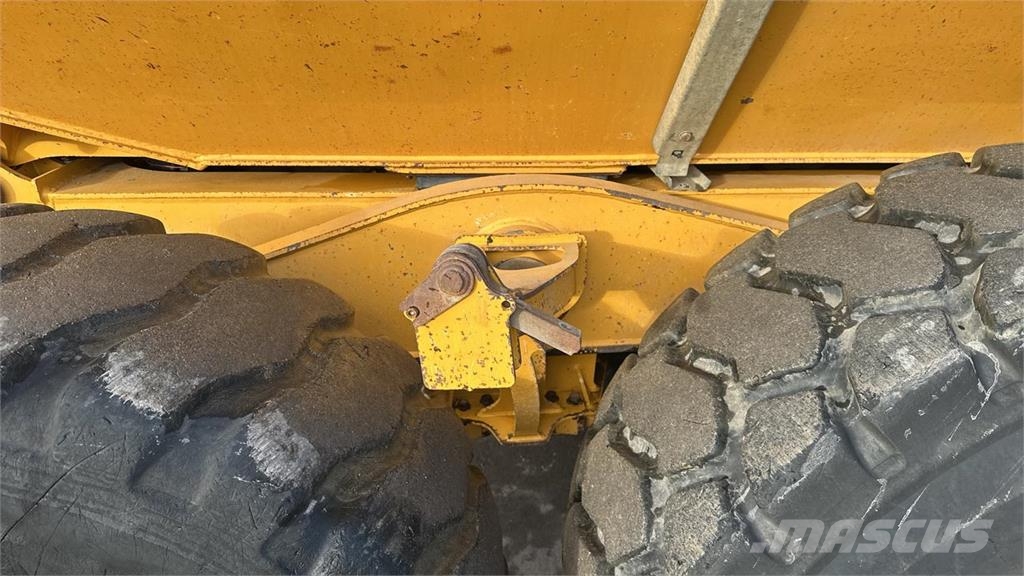 Bell B25E 6x6 Vehículos compactos de volteo