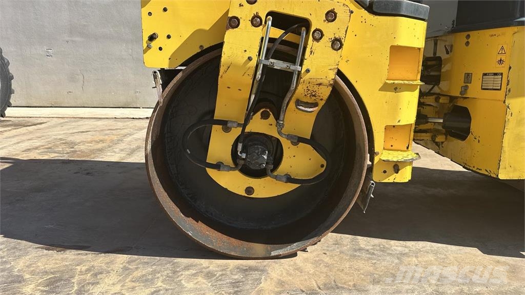 Bomag BW 135 AD-5 Compacteur de sol