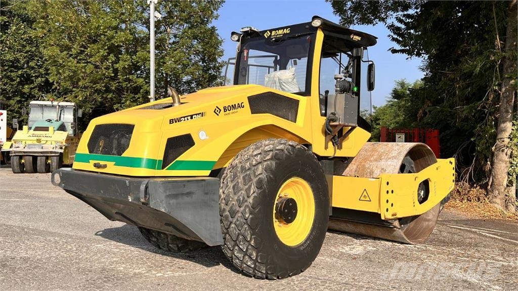 Bomag BW213 DH-5 Pinnasetihendajad