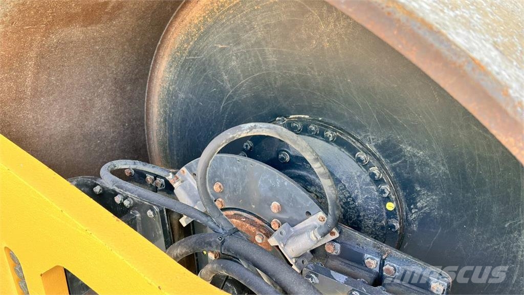 Bomag BW213 DH-5 Pinnasetihendajad