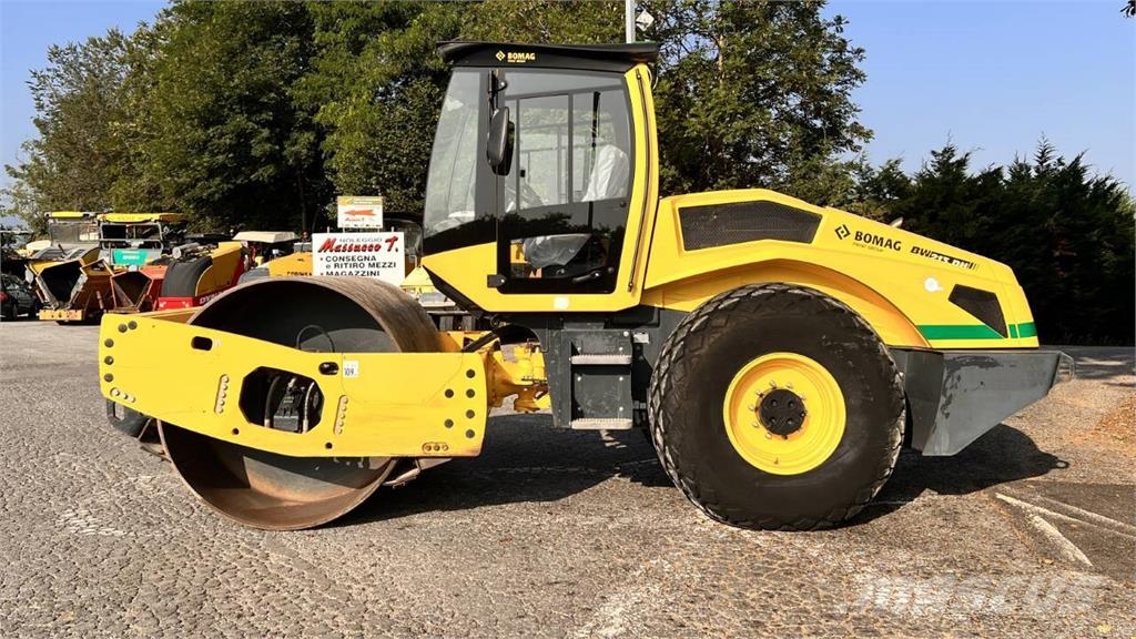 Bomag BW213 DH-5 Pinnasetihendajad