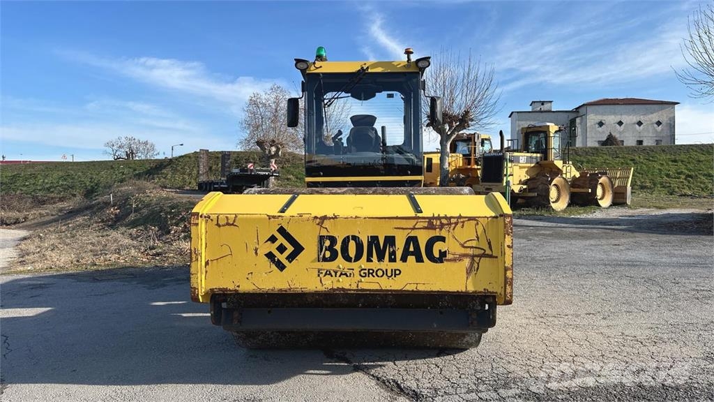 Bomag BW216 DH-5 Nabijači zemlje