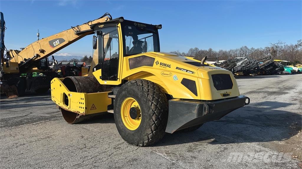 Bomag BW216 DH-5 Nabijači zemlje