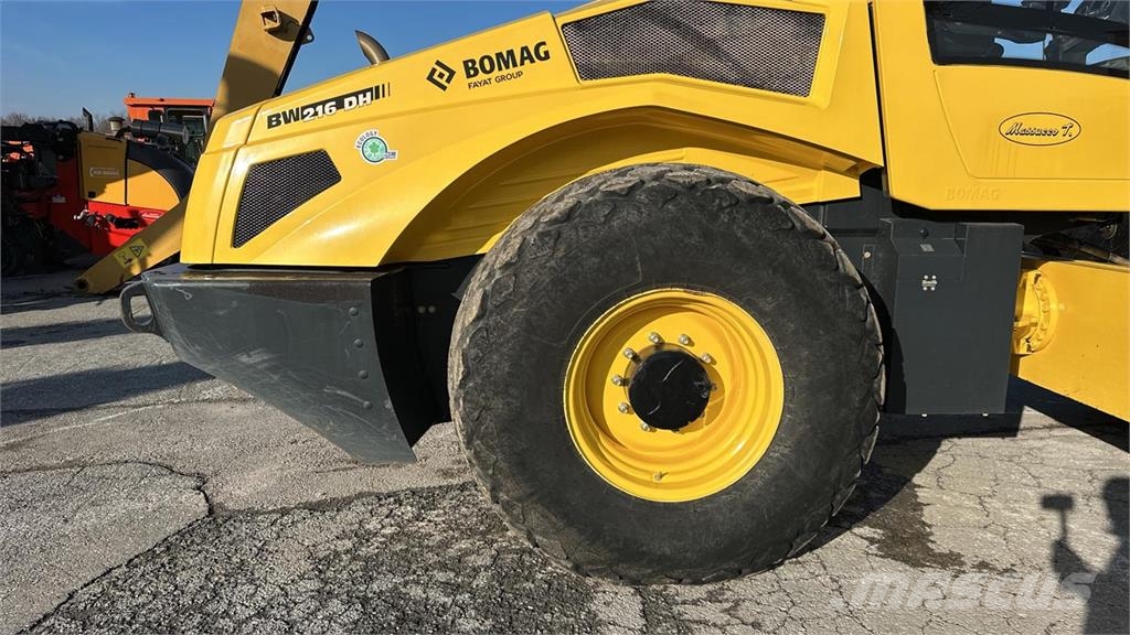 Bomag BW216 DH-5 Nabijači zemlje
