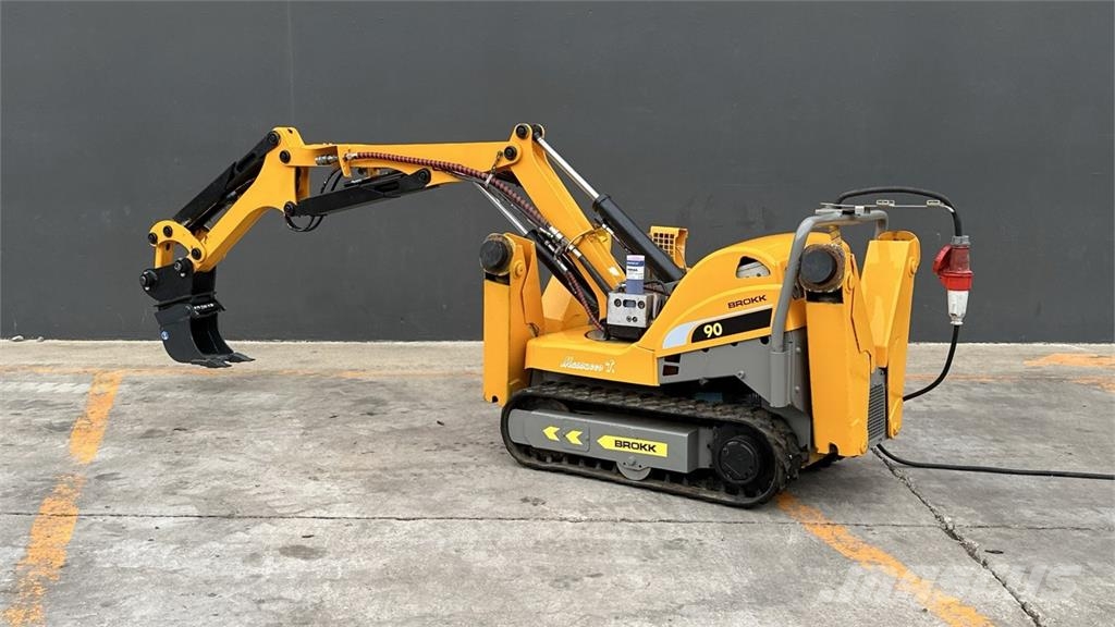 Brokk 90 Mini bageri <7t