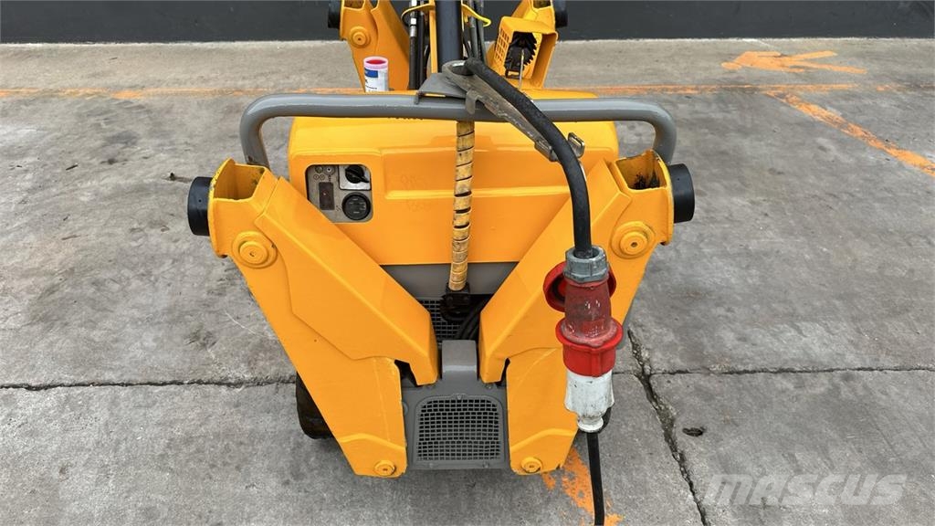 Brokk 90 Mini bageri <7t