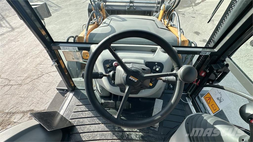 CASE 580ST 4x4 Backhoe
